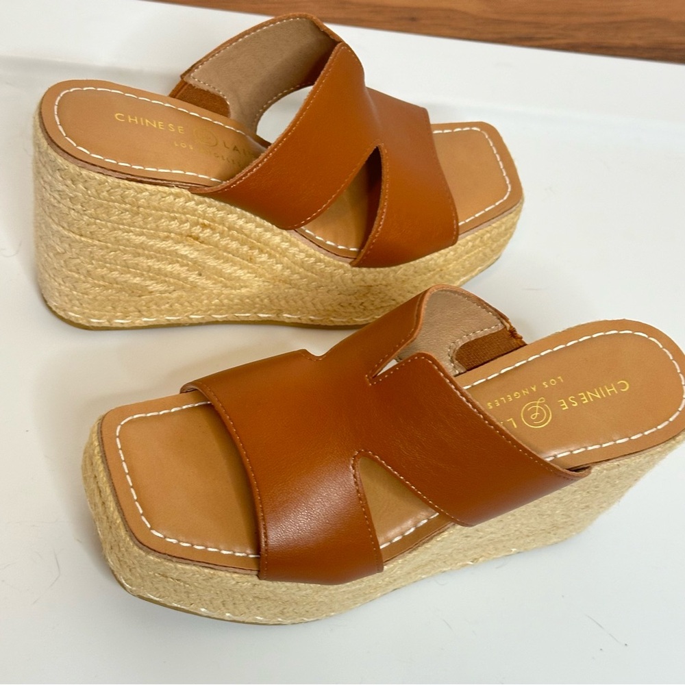 Chinese Laundry “Next Door Wedge” in size 6 color: Tan